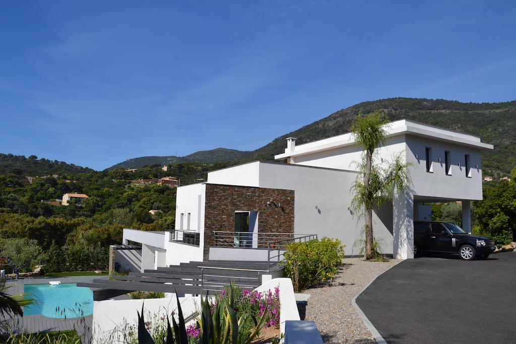 Villa Louancelie B&B Cavalaire-sur-Mer Exterior foto